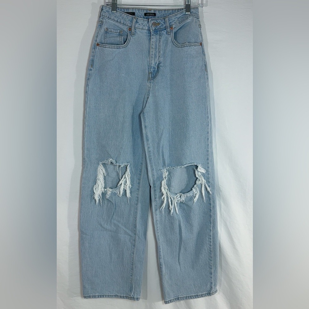 Wild Fable Highest Rise Baggy Jean Distressed Knees Light Wash 4/27R